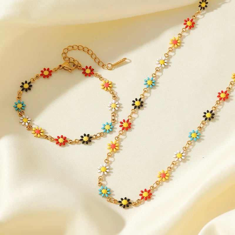 Colorful Daisy Bracelet for Women - Image 4