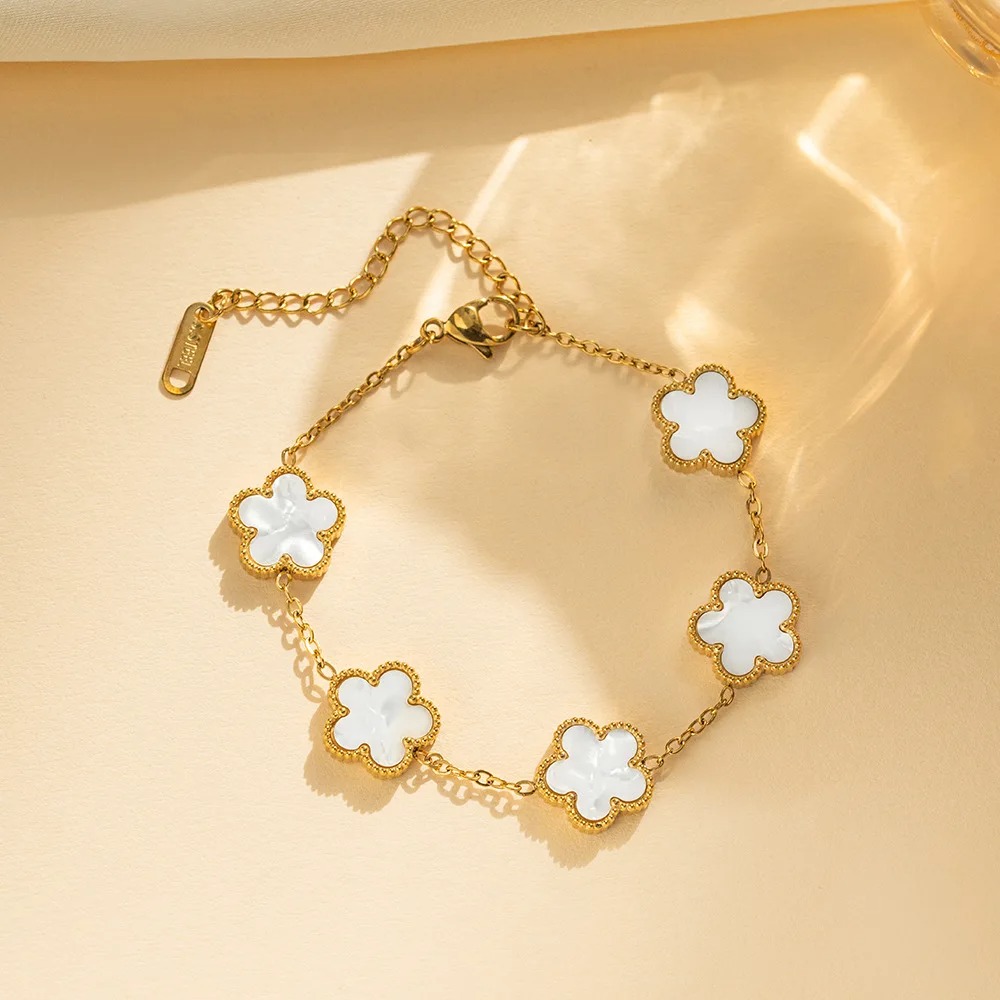 Luxury Clover Bracelet for Women - Image 6
