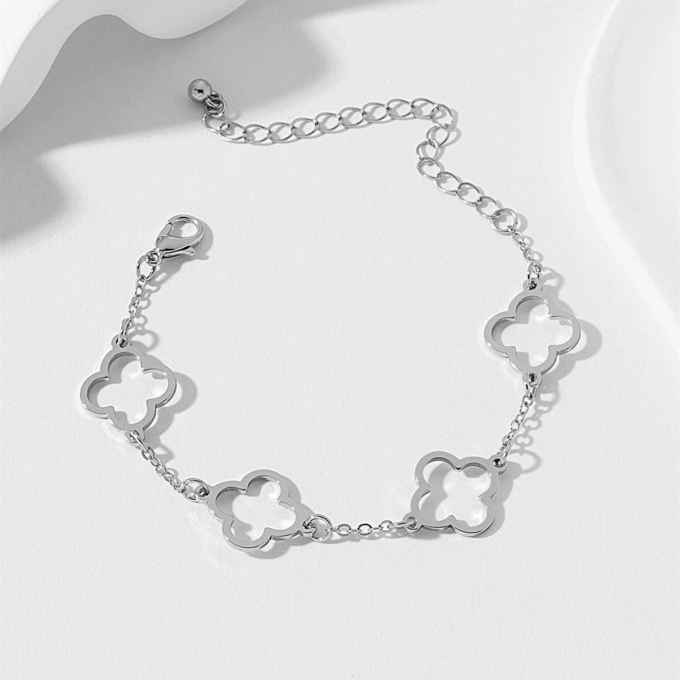 Luxury Gold Bracelet Set that adds a touch of elegance to every outfit. - الصورة 7