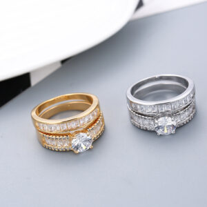 Djouri Elegant Zircon Ring